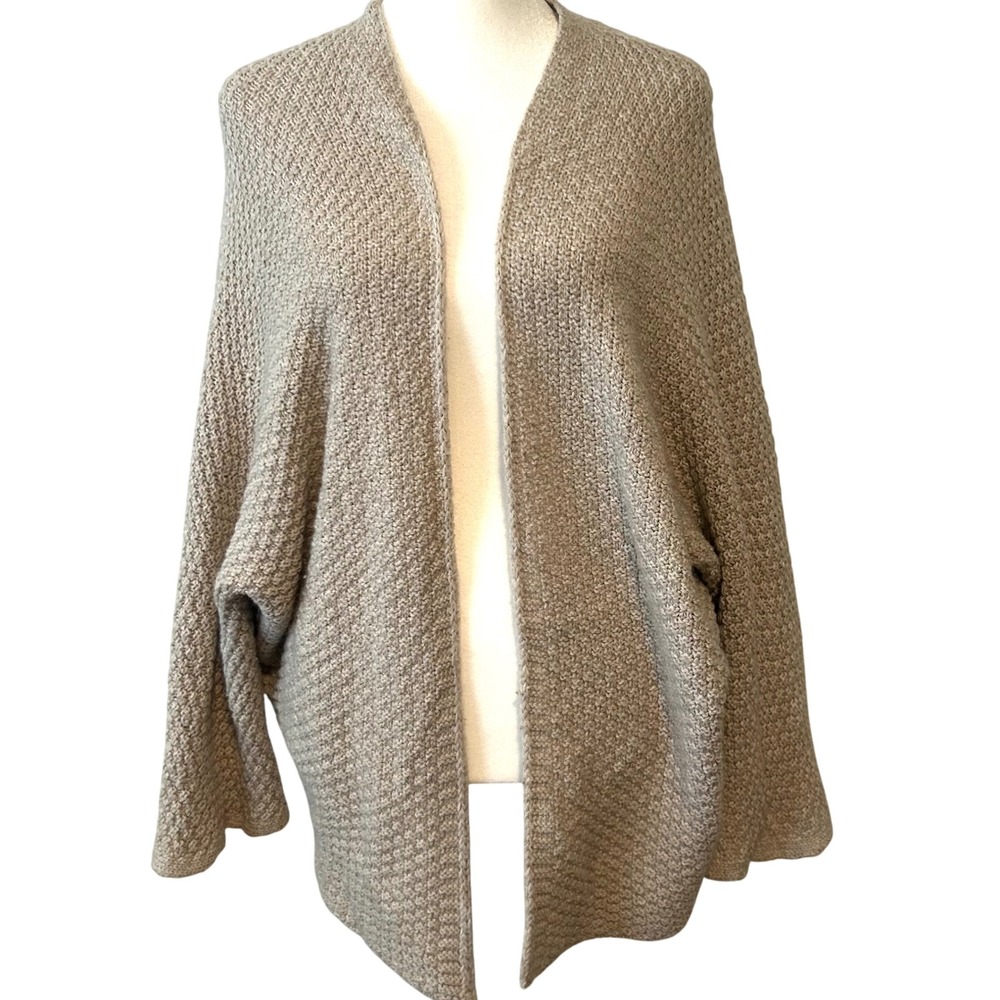Brandy Melville Women's Tan Wool Blend Basketweave Open Cardigan‎ in Size OS